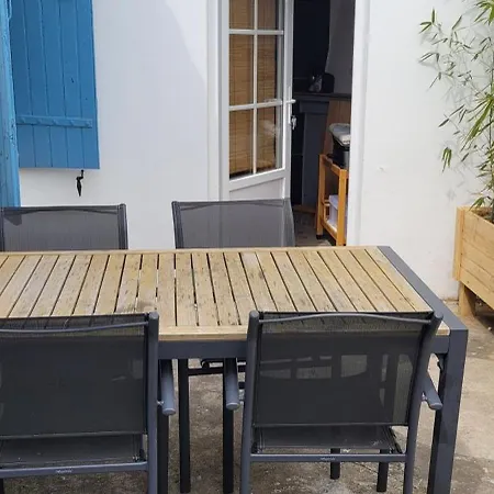 La De Chez Berthe Proche De La